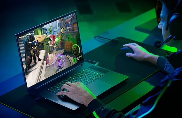 Razer Blade 18" 240Hz WQXGA Gaming Laptop i9-13950HX 32GB 1TB RTX4080 W11H - Overview