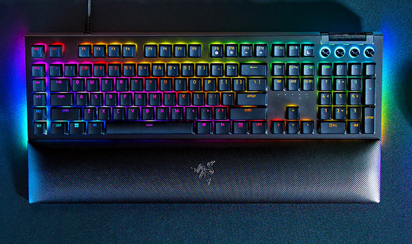 Razer Blackwidow V4 Mechanical Gaming Keyboard - Clicky Green Switches